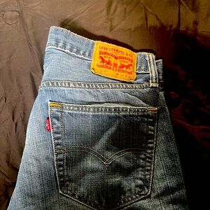 Men’s Levi’s 559’s